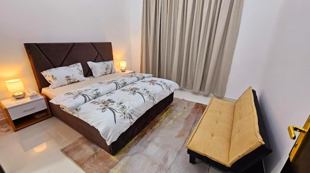 Elegant Villa Rooms In Dubai Near Airport Екстер'єр фото