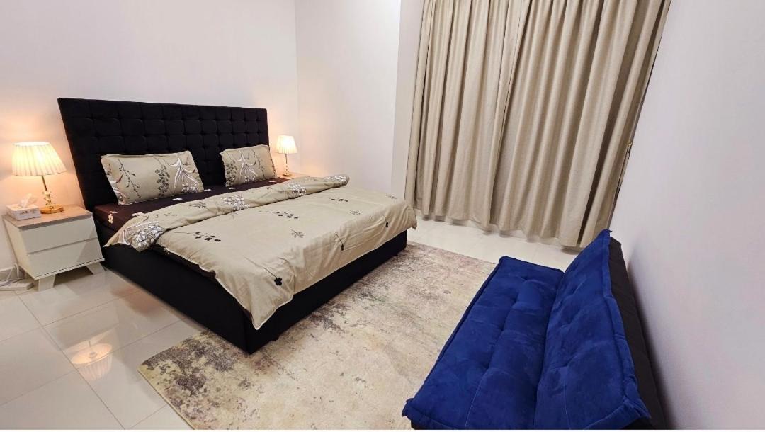 Elegant Villa Rooms In Dubai Near Airport Екстер'єр фото